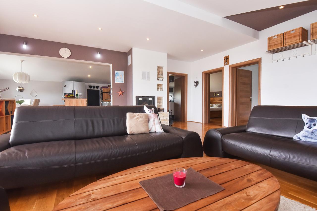 Apartment Larisa กอร์นยิ คาริน ภายนอก รูปภาพ
